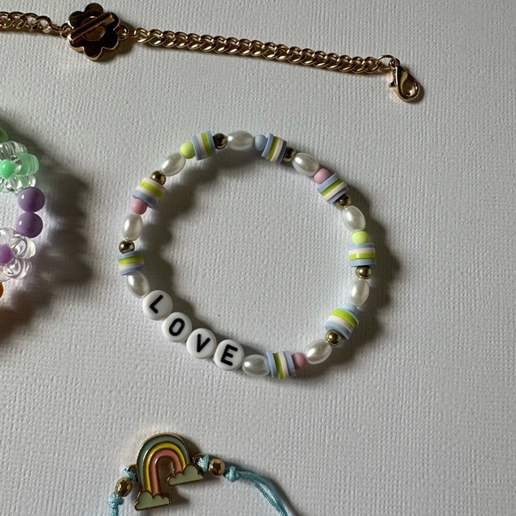 Taylor Swift 1989 5 bracelet bundle - Picture 5 of 7